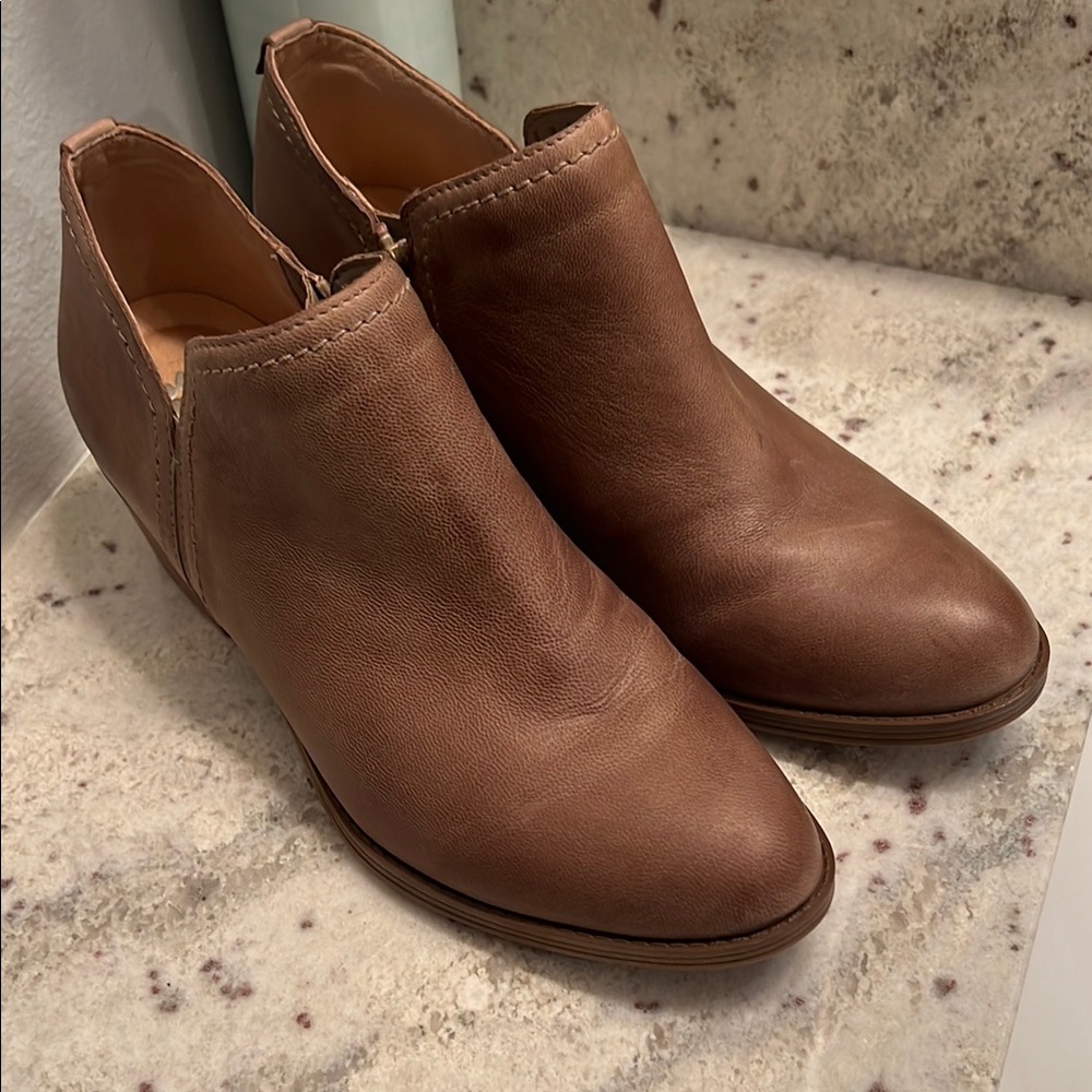 Naturalizer Brown Ankle Booties with Elastic Panel and Leather Upper